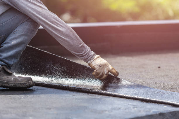 Professional Vapor Barrier Installation technician working in Coalmont, IN
